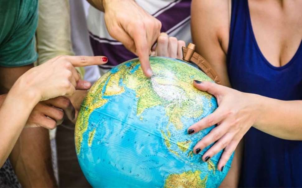 globe-tourism.jpg