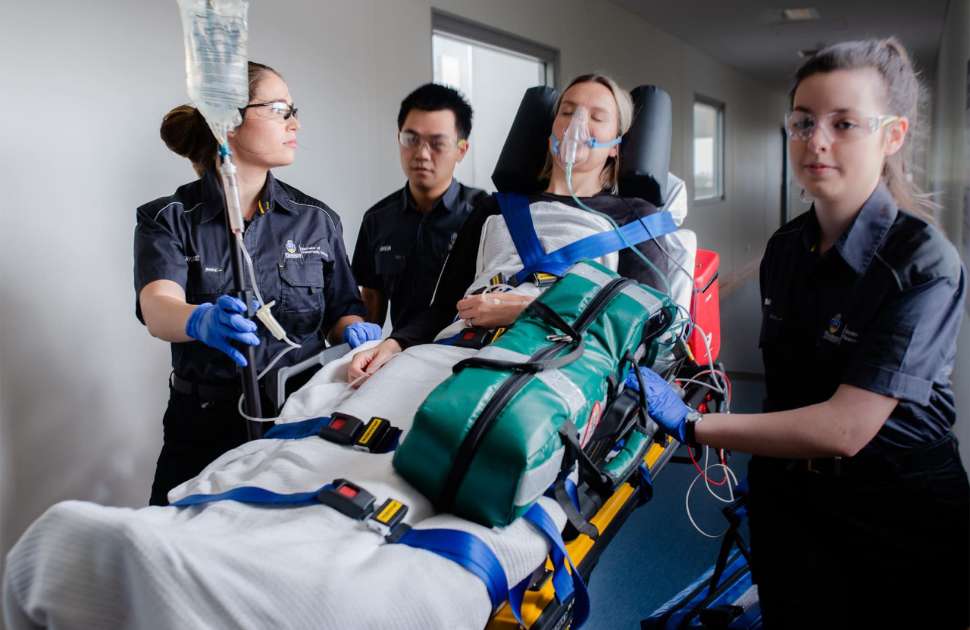 C_MPH--Open-Days-2021_Flinders-Event-Page-Tiles-paramedics.jpg